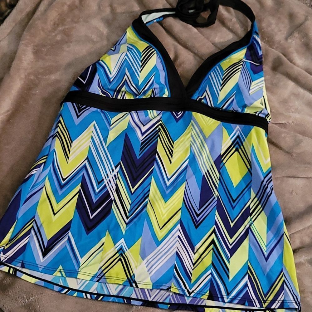 Nike Women's Chevron Tankini - Tie-Around Style - SIZE M/10
